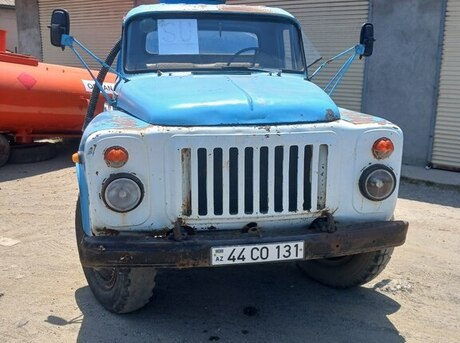 GAZ 53
