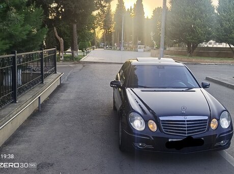 Mercedes E 270