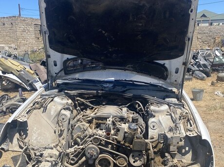 Mercedes S 320
