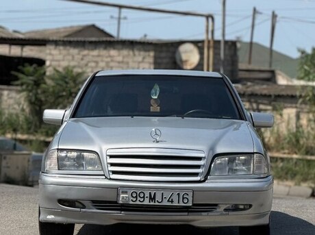 Mercedes C 230