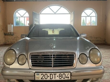 Mercedes E 280