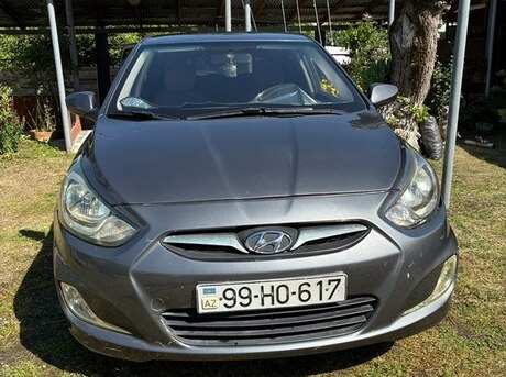 Hyundai Accent