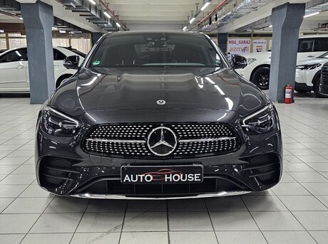 Mercedes E 300 e