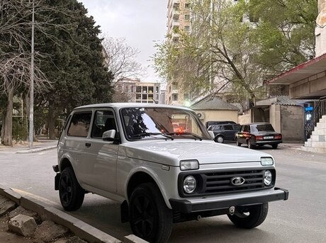 LADA (VAZ) Niva