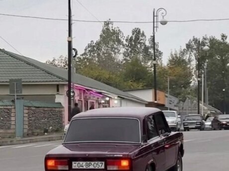 LADA (VAZ) 2107