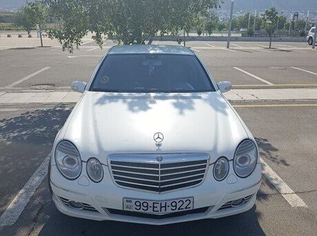 Mercedes E 220