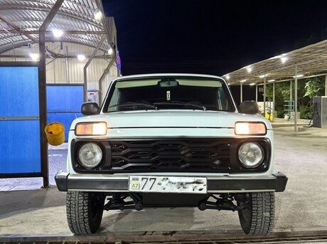 LADA (VAZ) Niva