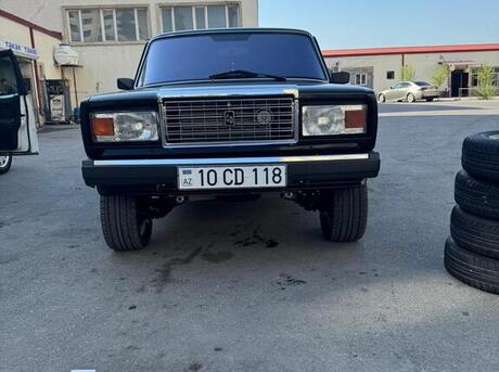LADA (VAZ) 2107
