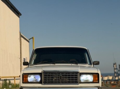 LADA (VAZ) 2107