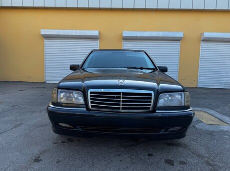 Mercedes C 180