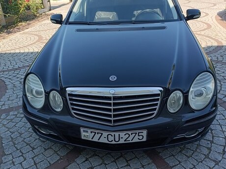 Mercedes E 220