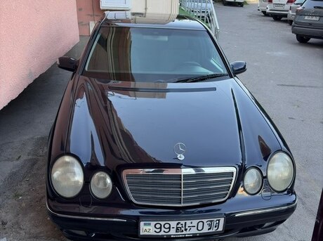 Mercedes E 270