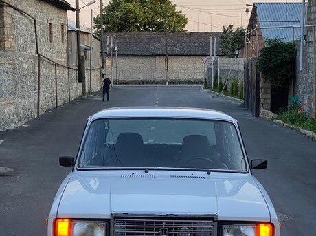 LADA (VAZ) 2107