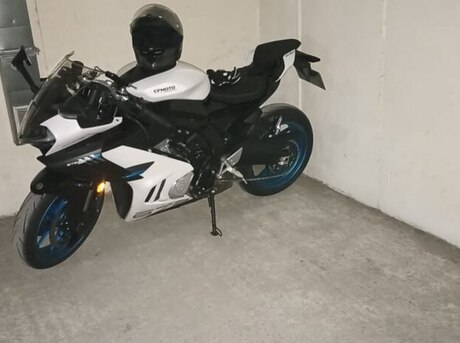 CFMOTO 675 SR-R