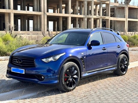 Infiniti QX70