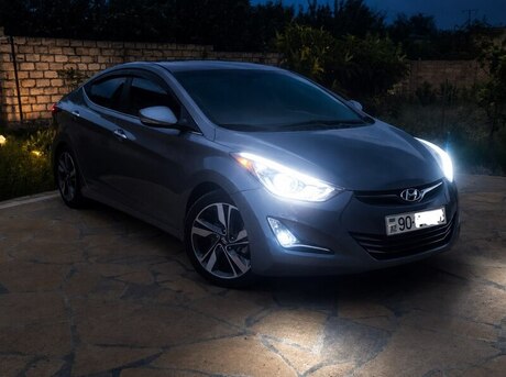 Hyundai Elantra