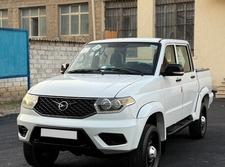 UAZ Pickup