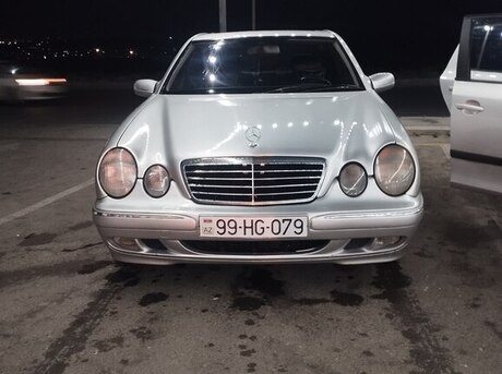 Mercedes E 270