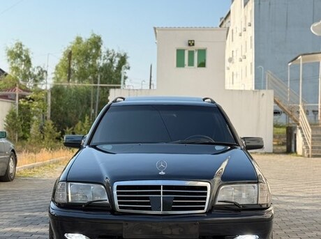 Mercedes C 220