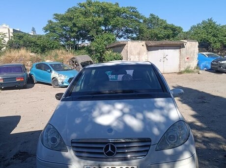 Mercedes A 170