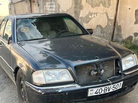 Mercedes C 230