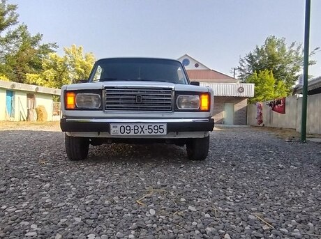 LADA (VAZ) 2107
