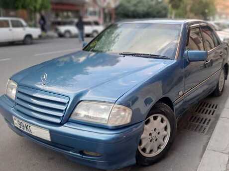 Mercedes C 200