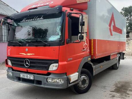 Mercedes Atego 818