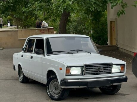 LADA (VAZ) 2107
