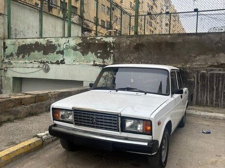 LADA (VAZ) 2107