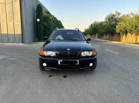 BMW 330