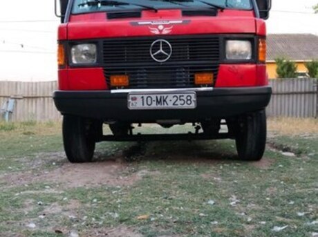 Mercedes 208 D