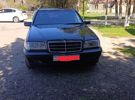 Mercedes C 180