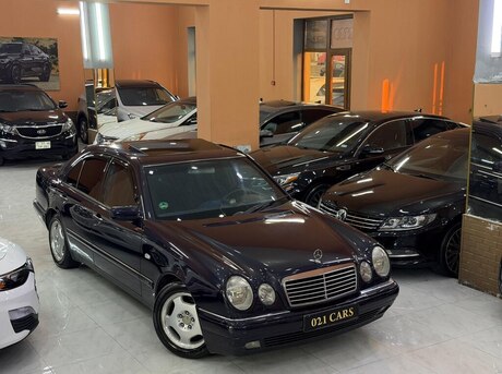 Mercedes E 240