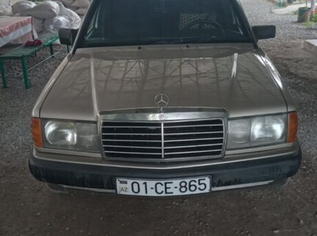 Mercedes 190