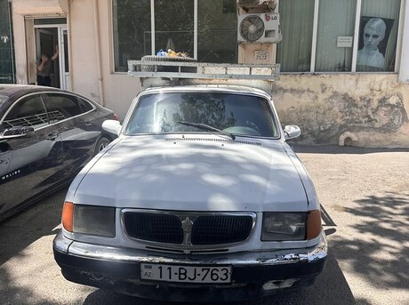 GAZ 3308