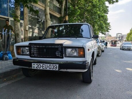 LADA (VAZ) 2107