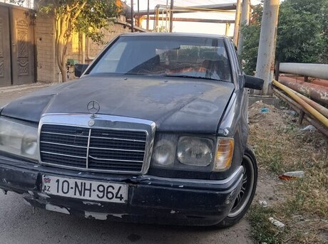 Mercedes 200 E
