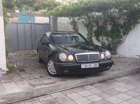 Mercedes E 280