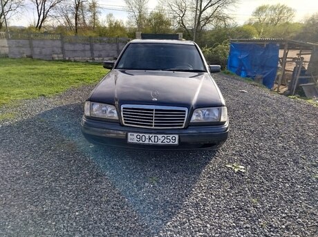 Mercedes C 180