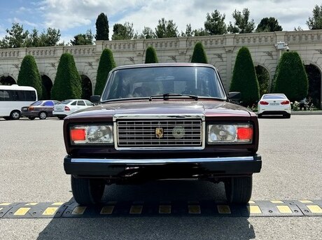 LADA (VAZ) 2107
