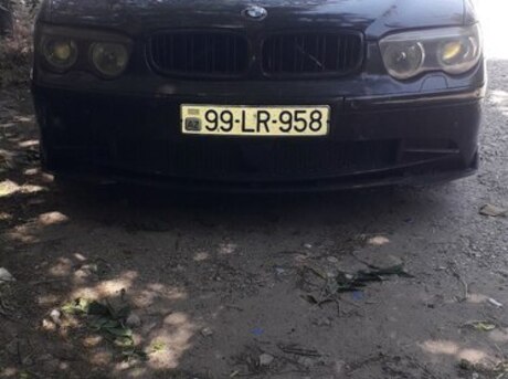 BMW 745