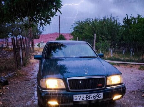 Mercedes C 180