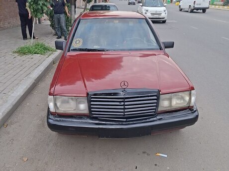 Mercedes 190