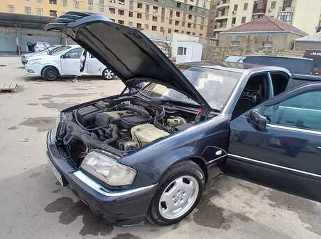 Mercedes C 200