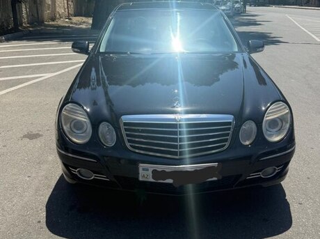 Mercedes E 280
