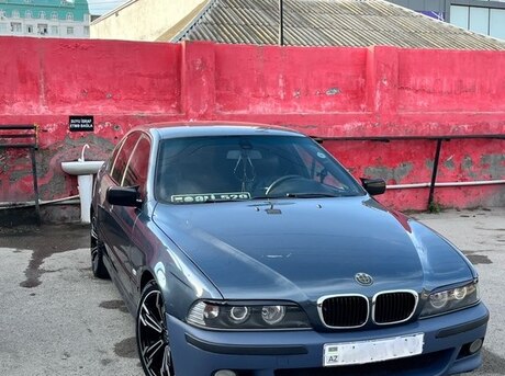 BMW 523