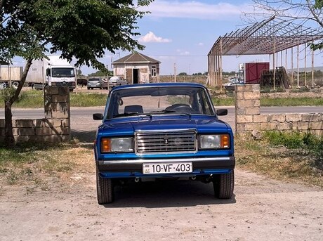 LADA (VAZ) 2107