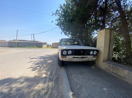 LADA (VAZ) 2106