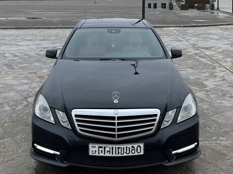Mercedes E 220